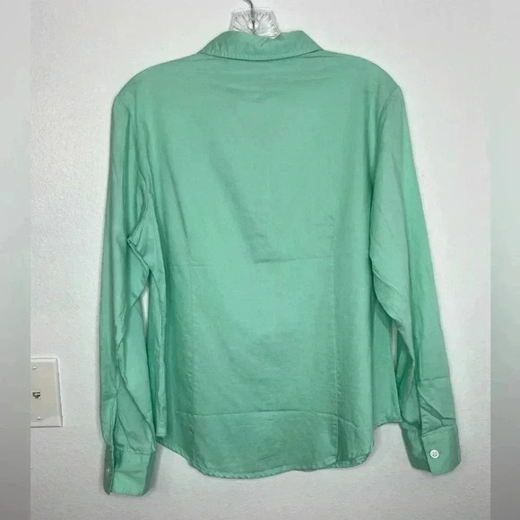 Riders by Lee Women's Woven Slimming Button Down Shirt - Picture 3 of 6